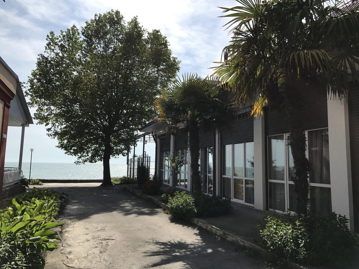 Davel Hotel Gagra Luaran gambar