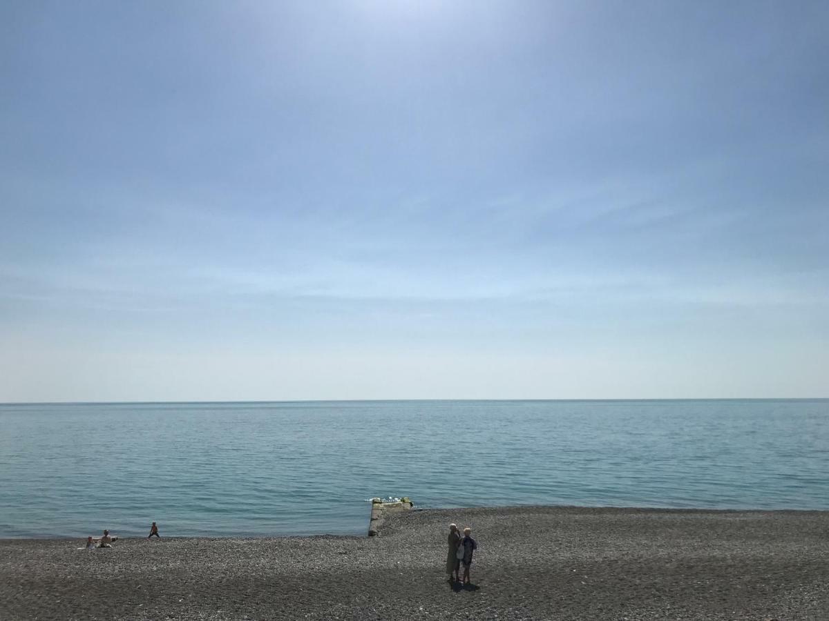 Davel Hotel Gagra Luaran gambar